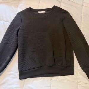 Women’s Size Medium Textured Black Sweatshirt